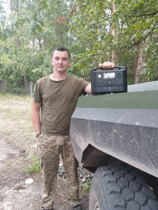 Кілька днів не дожив до свого 24-річчя. Віталій Кадищук загинув вивозячи поранених із поля бою
