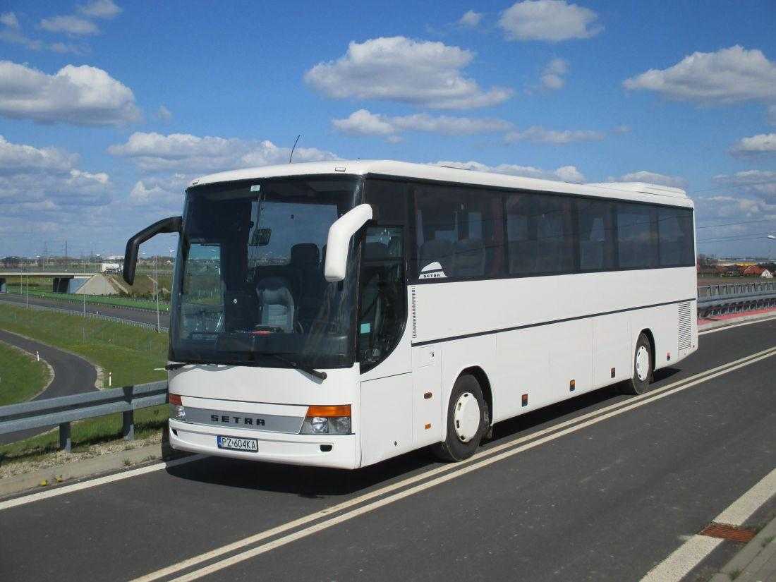 автобус з дітьми