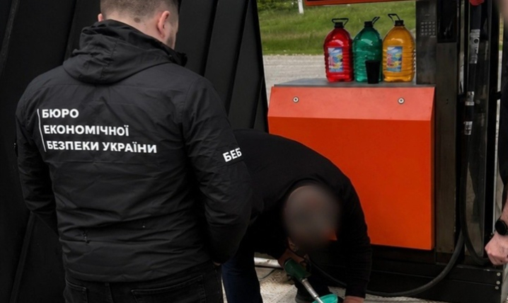 Дитирячий дизель під судом: на Буковині судитимуть за неякісне пальне з-підпілля.