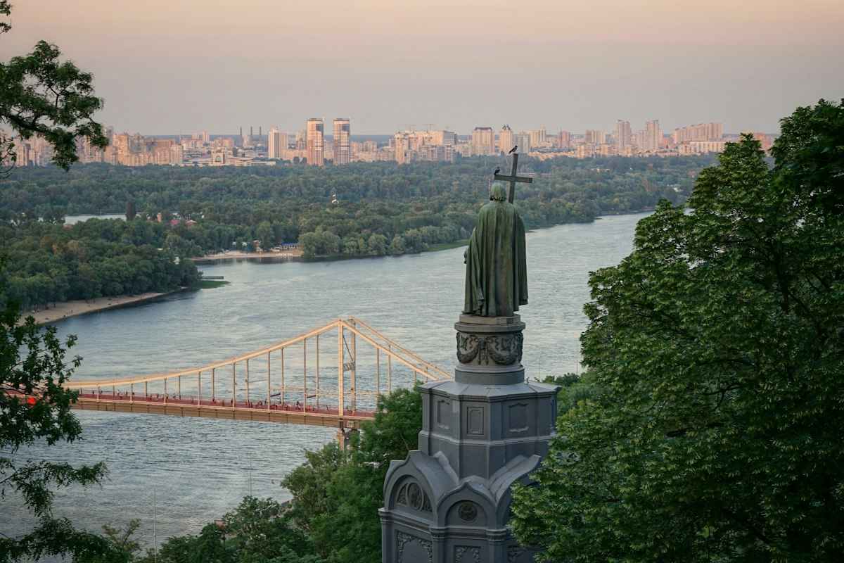 Обмін валют у Чернівцях: прикордонна специфіка