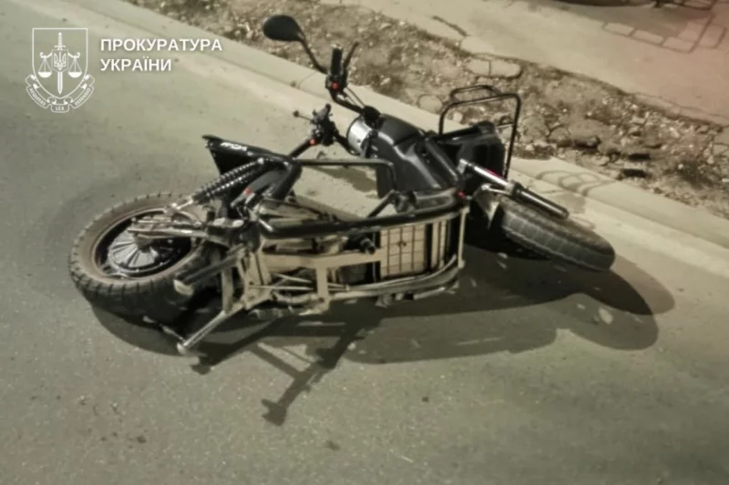 Чернівці: водія, що збив неповнолітнього мотоцикліста, перекваліфікували підозру